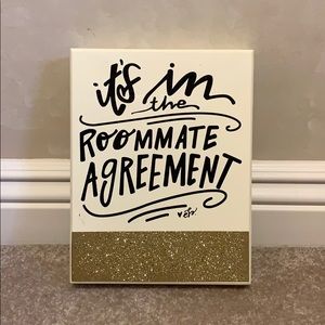 Roommate-themed decor